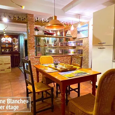 En Art - 3 - 3 Salles De Bains - 8 Pers - Cuisine - Salon - Piscine - Parking * Μπιαρίτζ