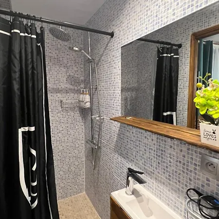 En Art - 3 - 3 Salles De Bains - 8 Pers - Cuisine - Salon - Piscine - Parking Διαμέρισμα *