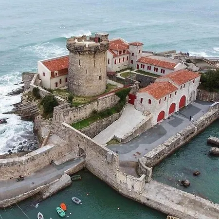 En Art - 3 - 3 Salles De Bains - 8 Pers - Cuisine - Salon - Piscine - Parking Biarritz